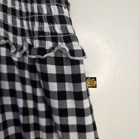 La Vie En Rose Black and White Sleeveless Jumpsuit - Picture 4 of 6